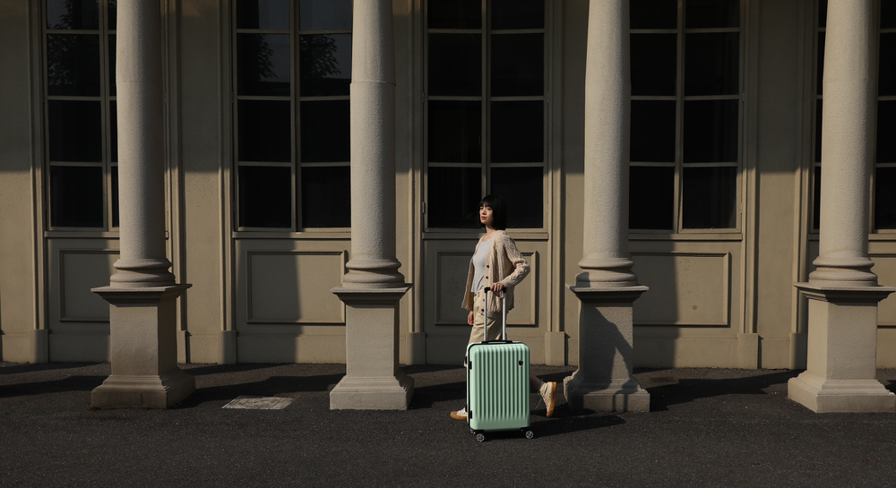 軽量スーツケースで快適な旅を!おすすめモデルとポイント