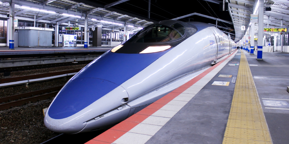 新幹線でのスーツケース置き場ガイド:トラブルを避けるためのコツ