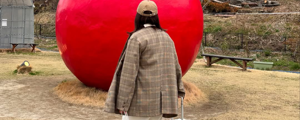 女性にとって、軽量スーツケースや安全性の高いスーツケースは、旅をスムーズにする頼もしい相棒です。
