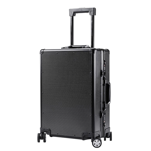 「軽量性」と「剛性」 を極限まで高めています。