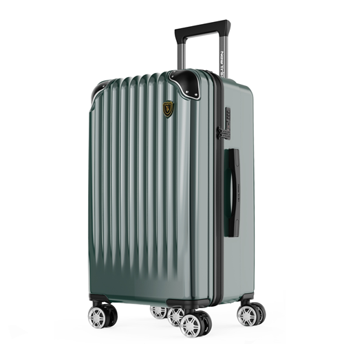 1週間以上の長期旅行におすすめのスーツケース：0211 五輪設計、容量は105L。