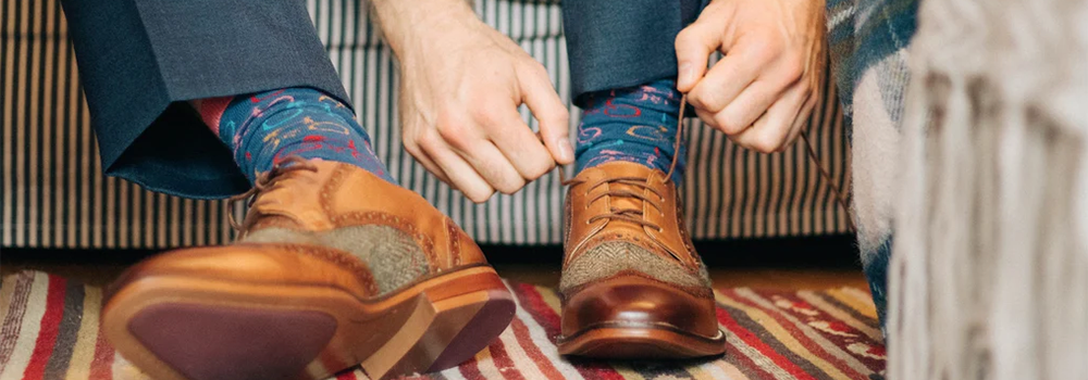 靴はスーツケース内で「変形しやすく・汚れやすい」最もデリケートなアイテムです。