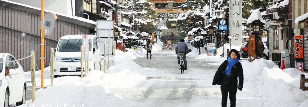 一般的なスーツケースのサイズ目安より ワンサイズ大きめ を選ぶのがちょうど良いバランス