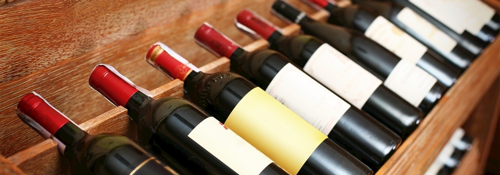 壊れやすいお土産は、移動中のわずかな衝撃で簡単に破損するリスクがあります。