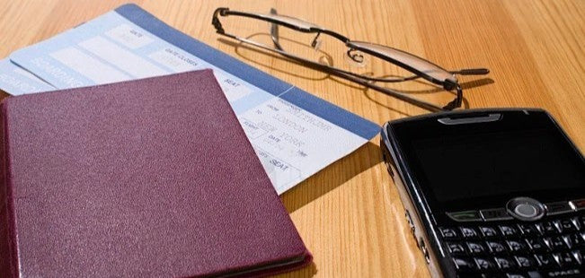 仕事関連グッズは「デジタル化優先」で紙類を極力減らすのがコツです。