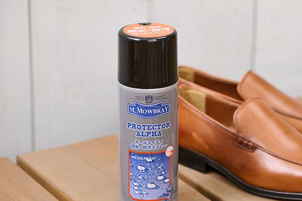 旅行中の靴は、想像以上に湿気を吸っています。