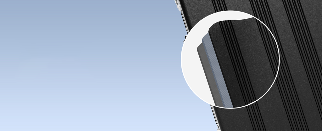 素材によって、軽さ・防水性・強度・価格などに大きな差が出ます。