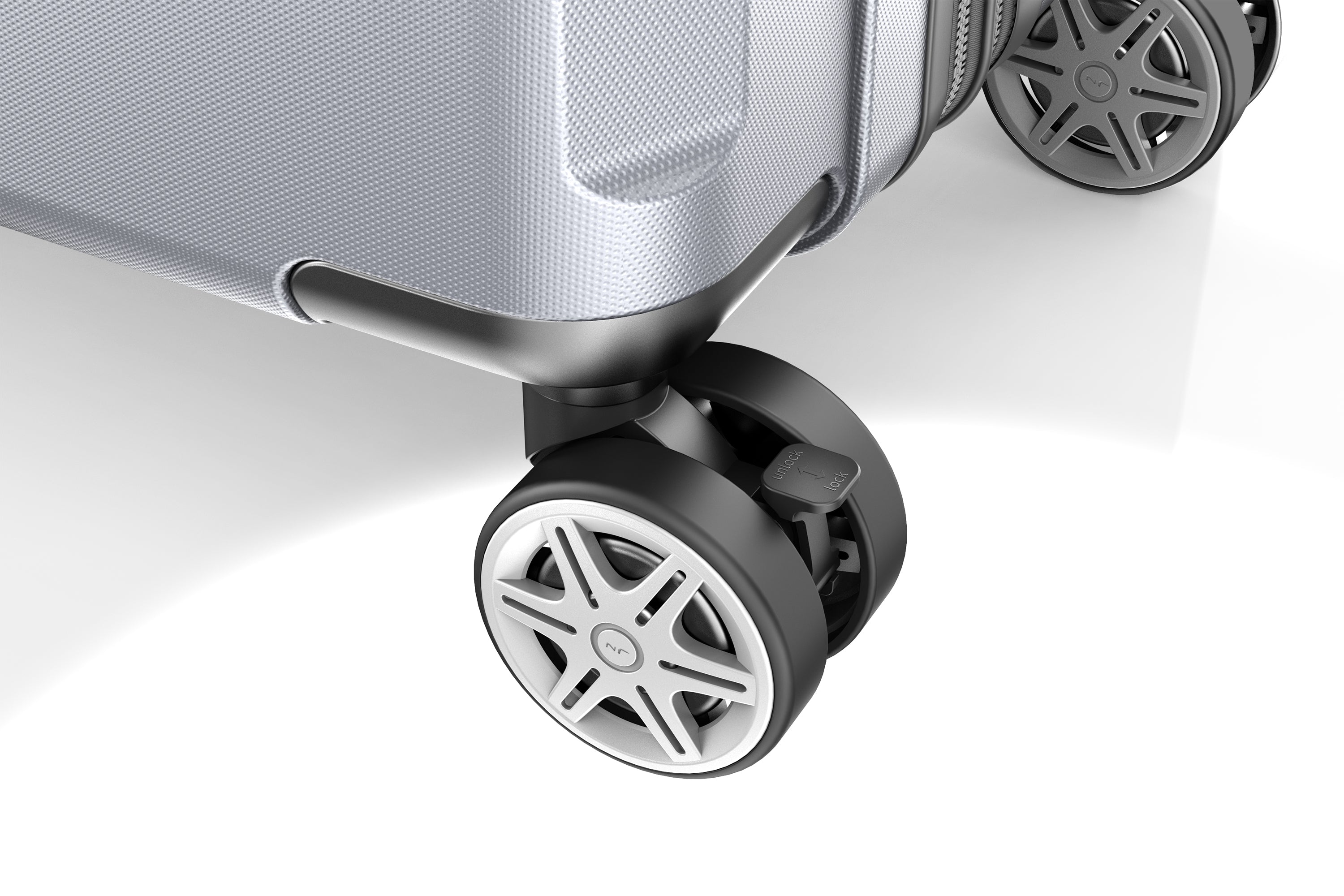 このNew Trip 0201Plusスーツケースは、360度自由に動かせるキャスターを搭載していて、静音性も高く、ガラガラ音が気にならないのもポイント高いですよね。ブレーキ機能付きなのがすごい。